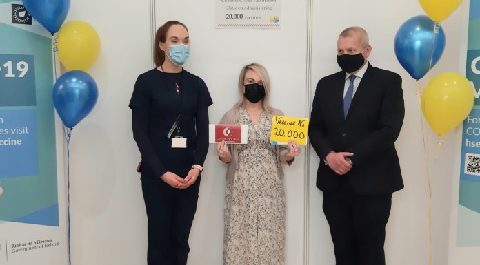 Pictured at the Covid Vaccination Centre in Clonmel Park Hotel are (L: R) - Jayne Browne, Manager Covid Vaccination Centre; Lucia Murphy, recipient of 20,000th vaccine and Maciek Szcsepaniec, Hotel Manager.