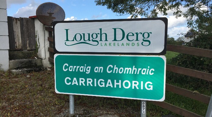 The sign for the Lough Derg region as you head into Carrigahorig |  Photo (c) Tipp FM/MaryAnn Vaughan