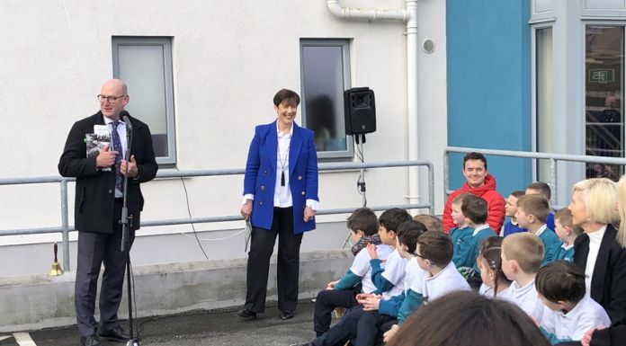 Principal John Gunnell and Minister of Education Norma Foley at the offcial opening of Nenagh Community National School

Tipp FM©